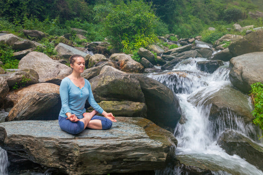 Mindful Breathing (Buddhist meditation for beginners)